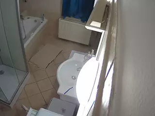 Julmodels Bathroom 2nd Floor-2's Live Sex Cam Show