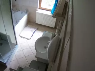 Julmodels Bathroom 2nd Floor-2's Live Sex Cam Show
