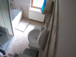 Julmodels Bathroom 2nd Floor-2's Live Sex Cam Show