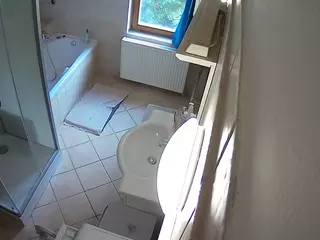 Julmodels Bathroom 2nd Floor-2's Live Sex Cam Show