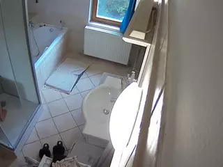 Julmodels Bathroom 2nd Floor-2's Live Sex Cam Show