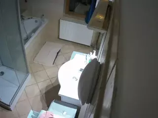 Julmodels Bathroom 2nd Floor-2's Live Sex Cam Show
