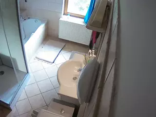 Julmodels Bathroom 2nd Floor-2's Live Sex Cam Show
