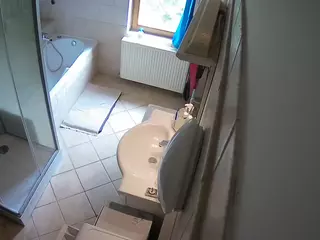 Julmodels Bathroom 2nd Floor-2's Live Sex Cam Show