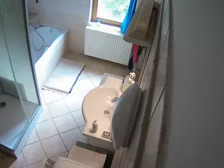 Julmodels Bathroom 2nd Floor-2's Live Sex Cam Show