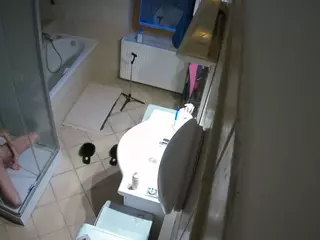 Julmodels Bathroom 2nd Floor-2's Live Sex Cam Show