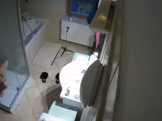 Julmodels Bathroom 2nd Floor-2's Live Sex Cam Show