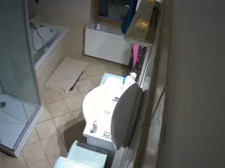 Julmodels Bathroom 2nd Floor-2's Live Sex Cam Show