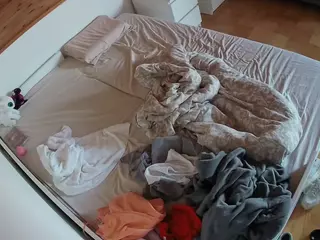 Julmodels Bedroom-B1's Live Sex Cam Show