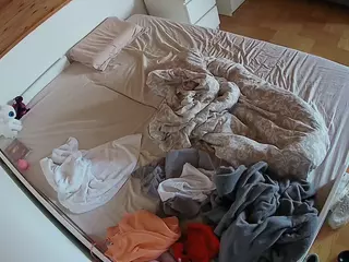 Julmodels Bedroom-B1's Live Sex Cam Show