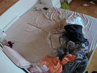 Julmodels Bedroom-B1's Live Sex Cam Show