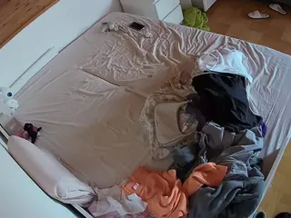 Julmodels Bedroom-B1's Live Sex Cam Show