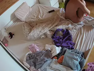 Julmodels Bedroom-B1's Live Sex Cam Show