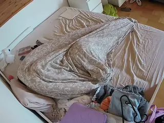 Julmodels Bedroom-B1's Live Sex Cam Show