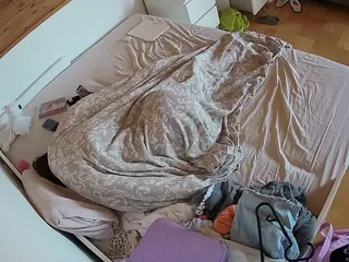 Julmodels Bedroom-B1's Live Sex Cam Show