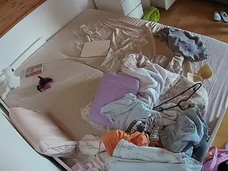 Julmodels Bedroom-B1's Live Sex Cam Show