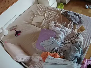 Julmodels Bedroom-B1's Live Sex Cam Show