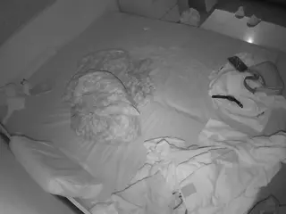 Julmodels Bedroom-B1's Live Sex Cam Show