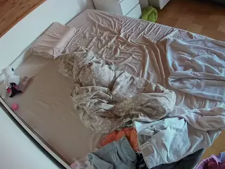 Julmodels Bedroom-B1's Live Sex Cam Show