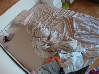 Julmodels Bedroom-B1's Live Sex Cam Show