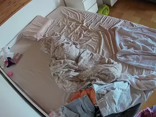Julmodels Bedroom-B1's Live Sex Cam Show