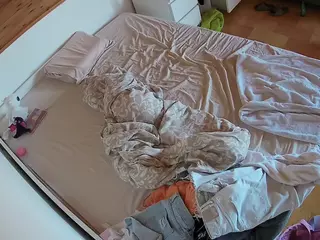 Julmodels Bedroom-B1's Live Sex Cam Show