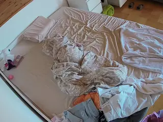 Julmodels Bedroom-B1's Live Sex Cam Show