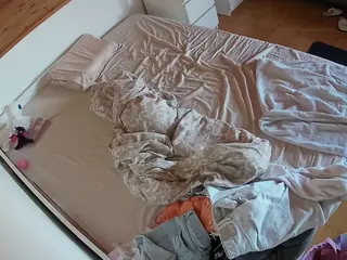 Julmodels Bedroom-B1's Live Sex Cam Show