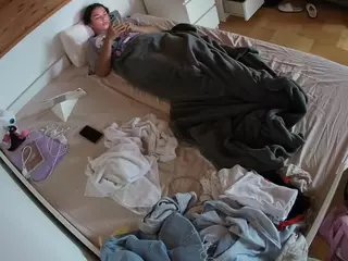 Julmodels Bedroom-B1's Live Sex Cam Show
