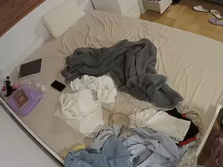 Julmodels Bedroom-B1's Live Sex Cam Show