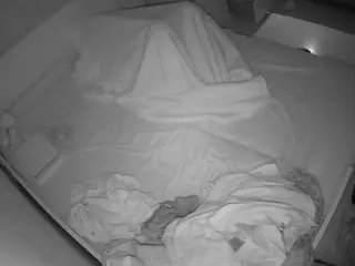 Julmodels Bedroom-B1's Live Sex Cam Show