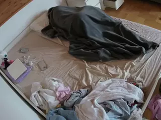 Julmodels Bedroom-B1's Live Sex Cam Show