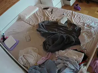Julmodels Bedroom-B1's Live Sex Cam Show