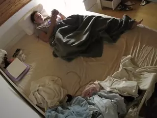 Julmodels Bedroom-B1's Live Sex Cam Show