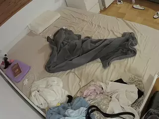 Julmodels Bedroom-B1's Live Sex Cam Show
