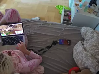 Julmodels Bedroom-B2's Live Sex Cam Show