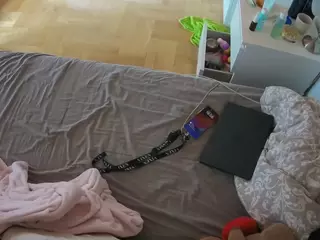 Julmodels Bedroom-B2's Live Sex Cam Show
