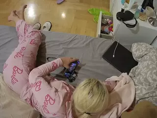 Julmodels Bedroom-B2's Live Sex Cam Show