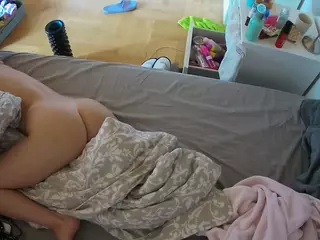 Julmodels Bedroom-B2's Live Sex Cam Show