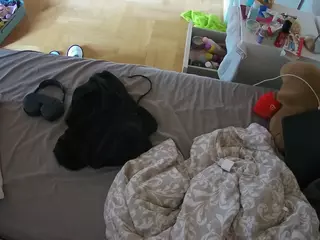 Julmodels Bedroom-B2's Live Sex Cam Show