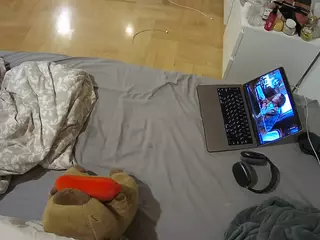 Julmodels Bedroom-B2's Live Sex Cam Show