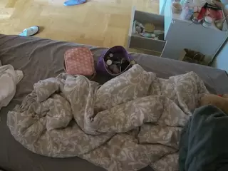 Julmodels Bedroom-B2's Live Sex Cam Show
