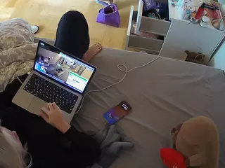 Julmodels Bedroom-B2's Live Sex Cam Show