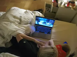 Julmodels Bedroom-B2's Live Sex Cam Show