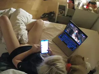 Julmodels Bedroom-B2's Live Sex Cam Show