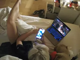 Julmodels Bedroom-B2's Live Sex Cam Show