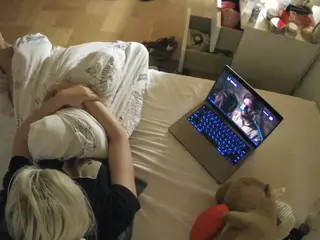 Julmodels Bedroom-B2's Live Sex Cam Show