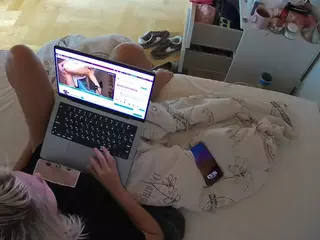 Julmodels Bedroom-B2's Live Sex Cam Show