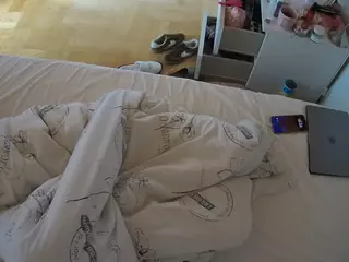 Julmodels Bedroom-B2's Live Sex Cam Show