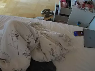 Julmodels Bedroom-B2's Live Sex Cam Show